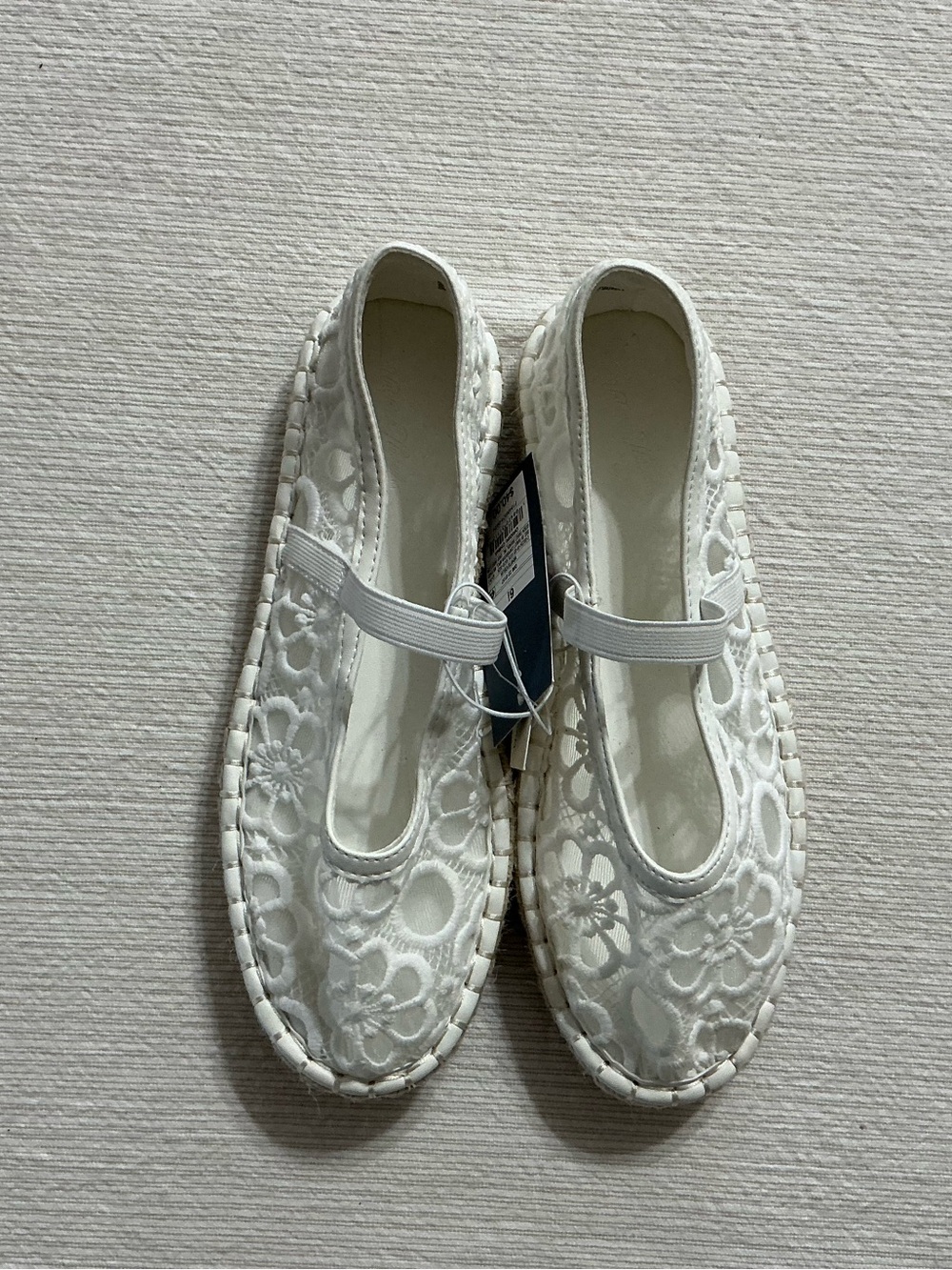 Universal Thread Celia Floral Lace Mary Jane Flats Size 6.5